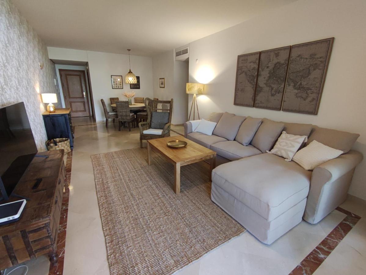 Costalita On The Beach - 3 Bedroom Cosy Apartment Estepona Dış mekan fotoğraf